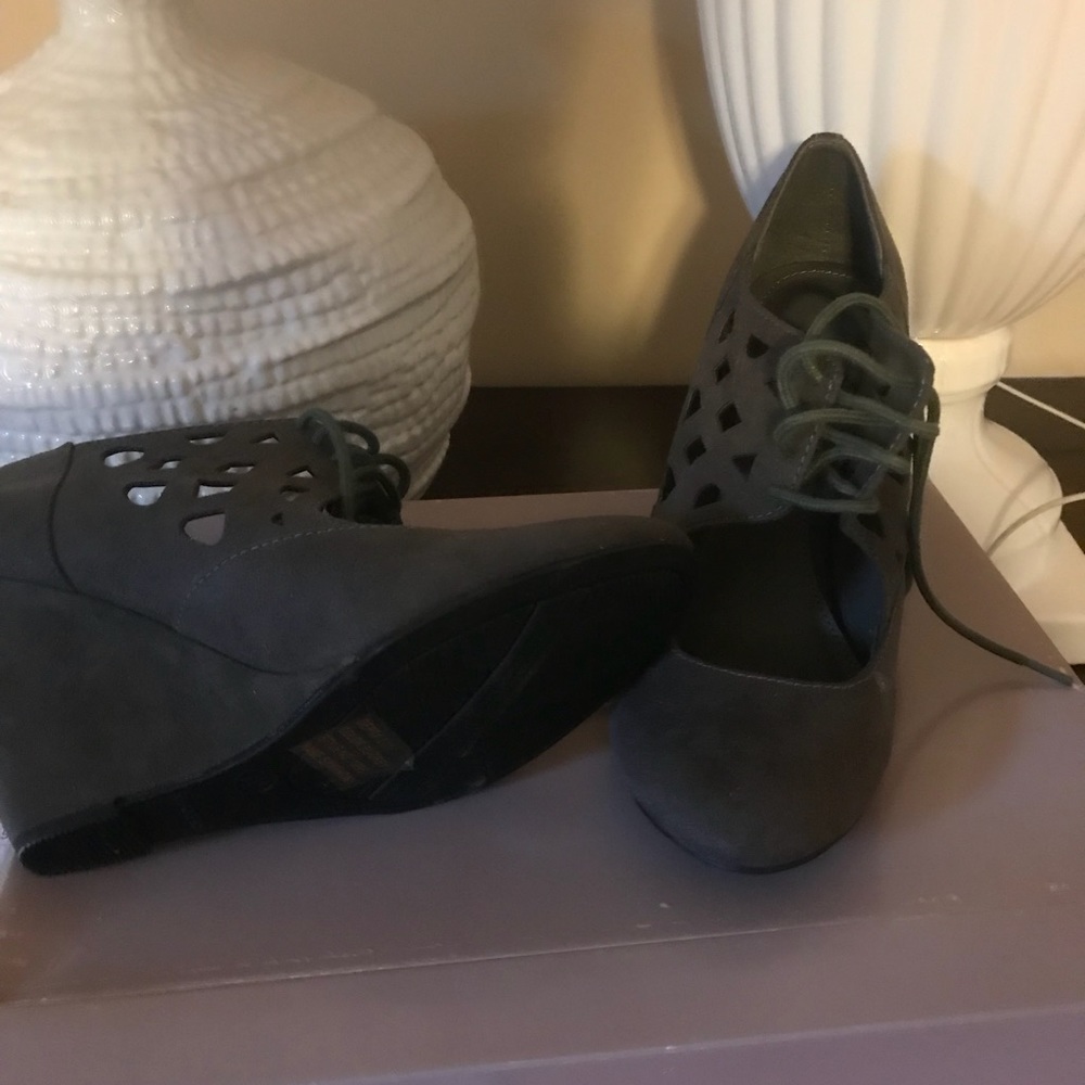 Wedges - Picture 2 of 3